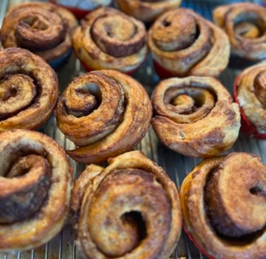 4 pack cinnamon rolls